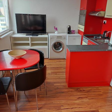 Golden Family Apartments Praha Bagian luar foto
