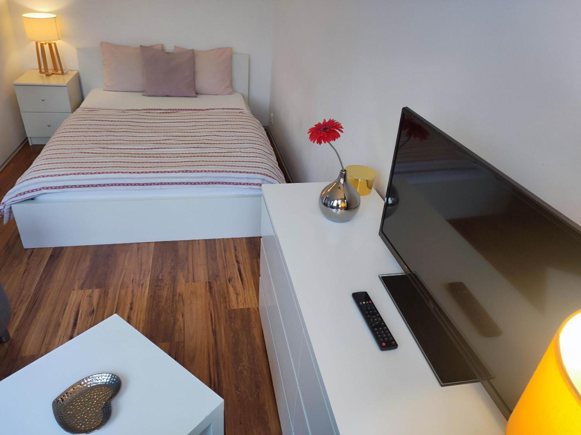 Golden Family Apartments Praha Bagian luar foto
