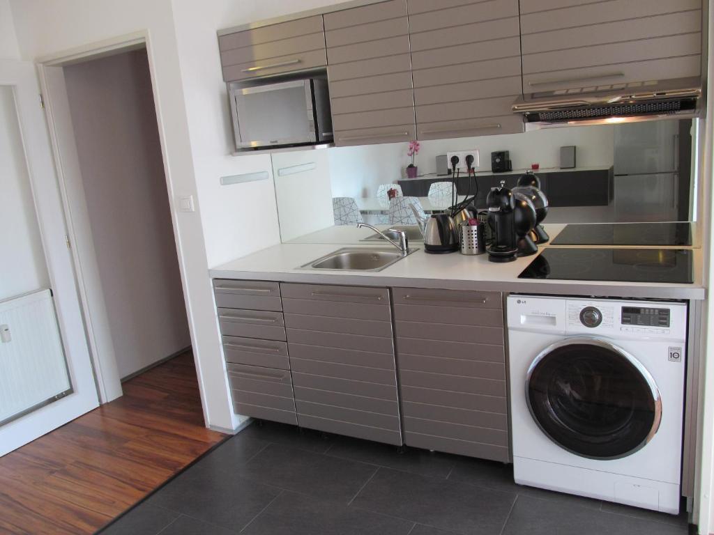 Golden Family Apartments Praha Ruang foto