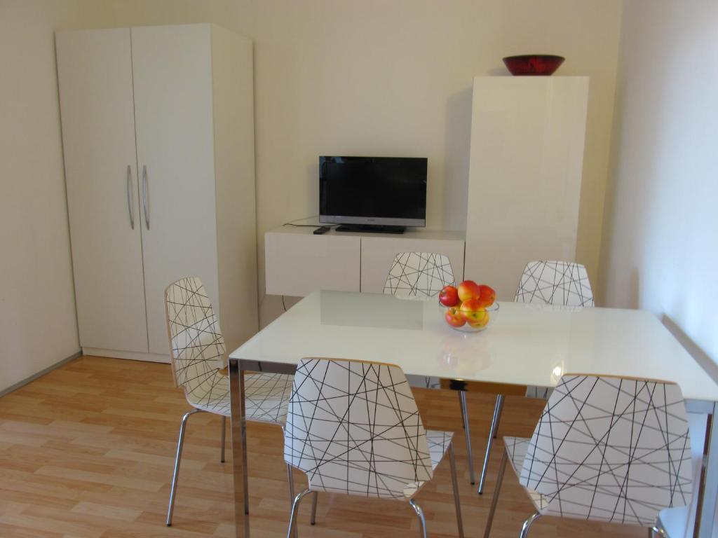 Golden Family Apartments Praha Ruang foto