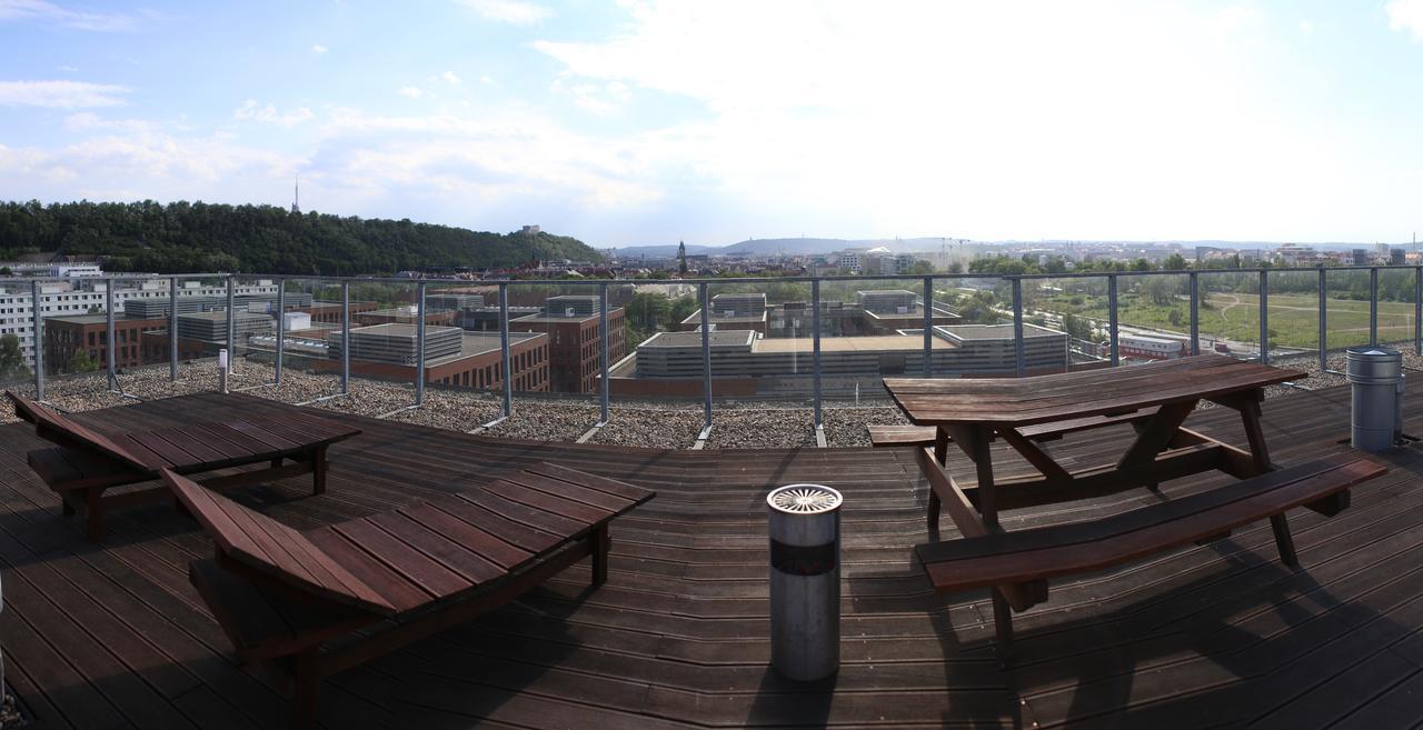 Golden Family Apartments Praha Bagian luar foto