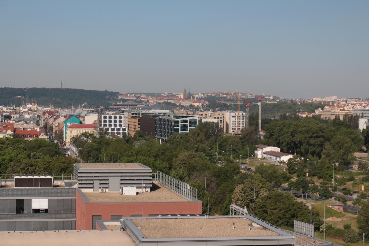 Golden Family Apartments Praha Bagian luar foto